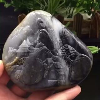 和田玉青花籽料山水摆件
